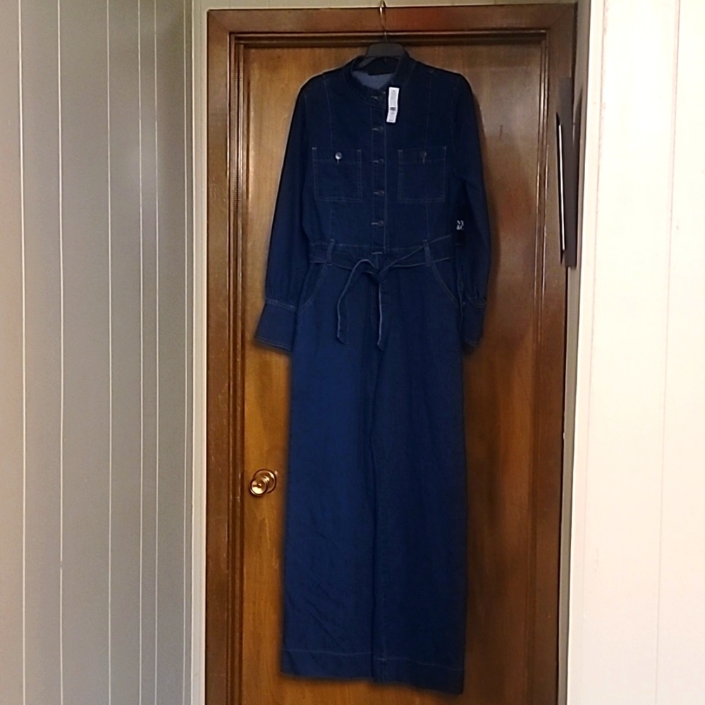 Blue Jean Denim Wide Leg Jumpsuit. Size Large